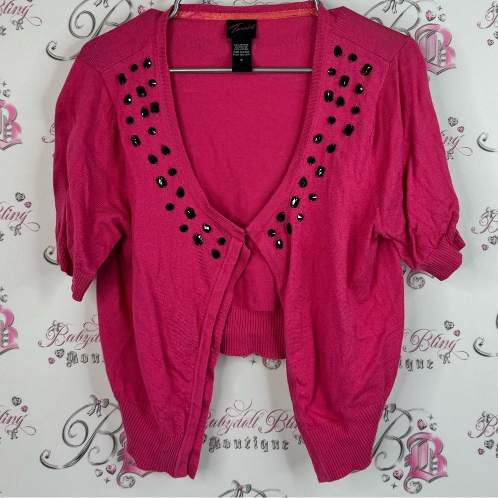 Torrid shrug jewels black gems 💎 Pink Cardigan with Black Studs hidden clasps